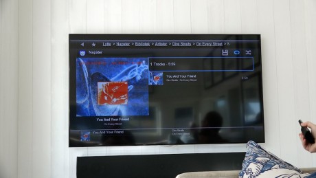 Control4 har innebygd grensesnitt for flere musikktjenester. I dette tilfellet vises Napster, som har best oppløsning på grafikken.