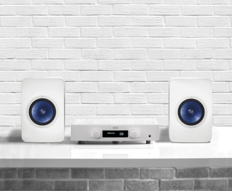At Röst kan passe supert sammen med et par som Kef LS50 er vi ikke i tvil om. Foto: Hegel