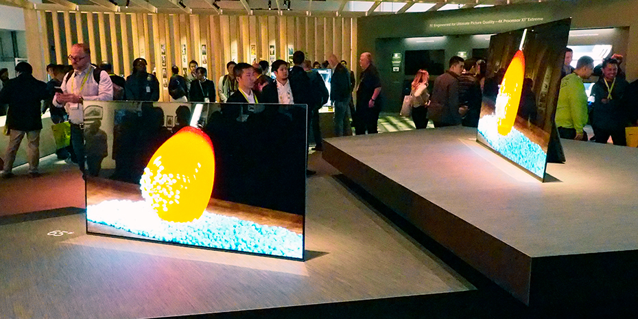 Sonys første OLED-tv er en genistreg 1 Sonys Bravia OLED-TV, slik den var stilt ut på selve messen. Foto: Geir Gråbein Nordby
