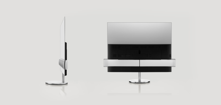 Ljudet är mer än halva upplevelsen, säger B&O, och det märks absolut på nya BeoVision som har en kraftfull, integrerad soundbar som heter SoundCentre. Här visas den från sidan och bakifrån. Foto. Bang & Olufsen