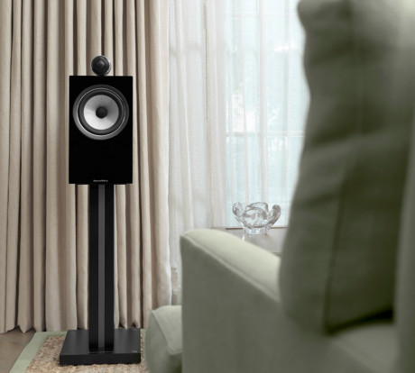 Den nye B&W 700-serie gør high-end opnåelig 2 BW 705 S2 Gloss Black