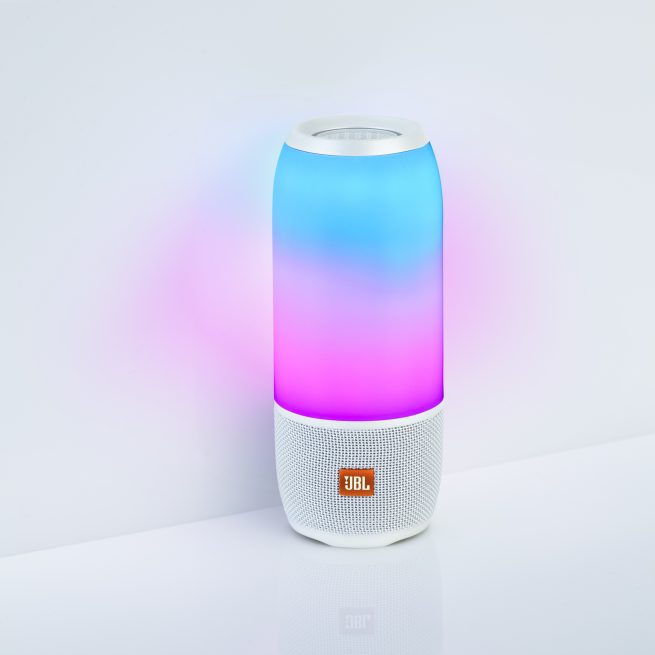 Review: JBL Pulse 3 | Well Lit House Party