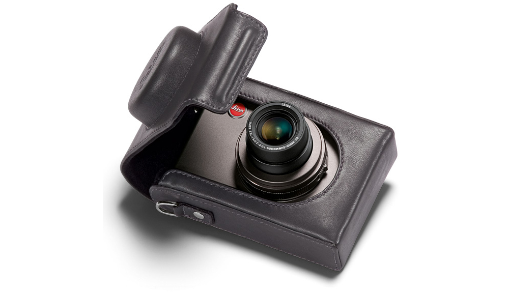 Titankledd Leica kamera