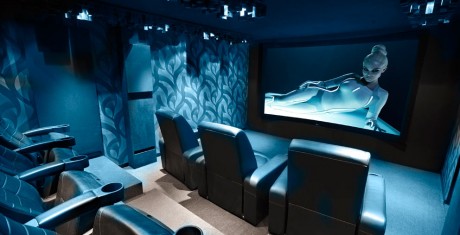 Hjemmekino interiør med høyt nivå 6