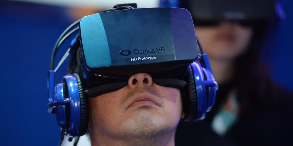 Facebook satser på virtuell virkelighet