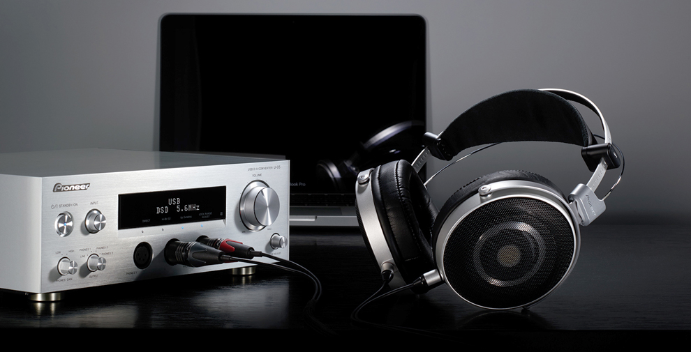 Pioneer SE-Master1