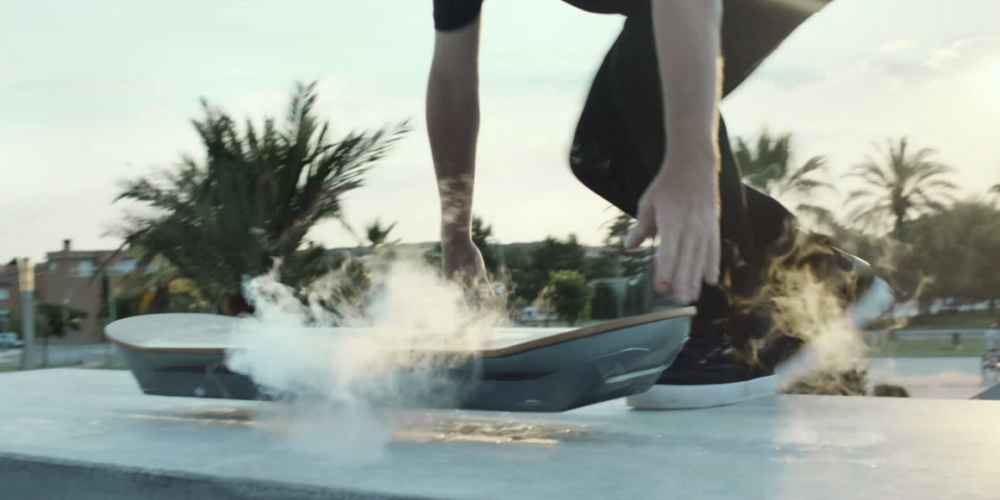Nå er hoverboardet her!