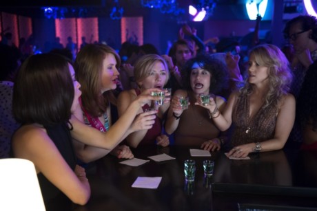 Rough Night: Infantil kollaps! 2