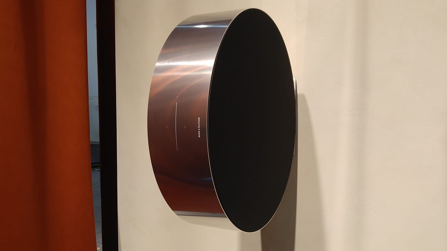 Beosound Edge: High-tech høyttaler fra B&O