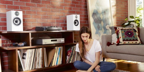Bowers & Wilkins 607