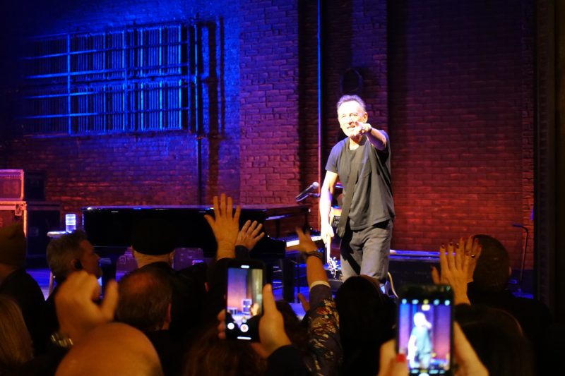 Springsteen on Broadway_Netflix_12