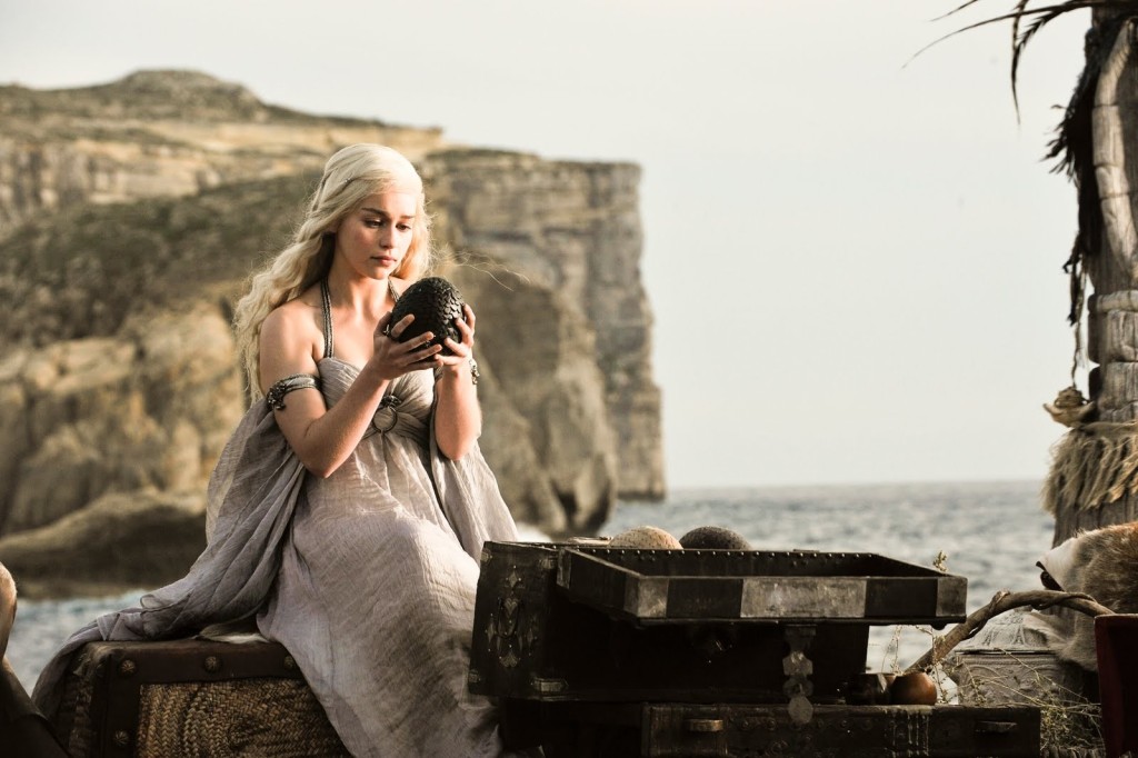 Går Daenerys Targaryen (Emilia Clarke) segrande ur striden i kampen om  Järntronen? Måndag den 20 maj vet vi … (Foto: HBO)