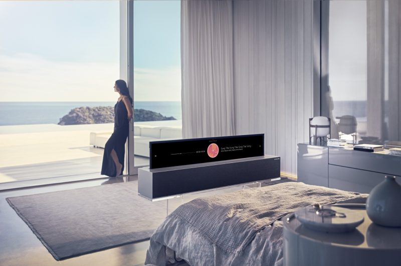 LG-OLED-TV-R-Line-02