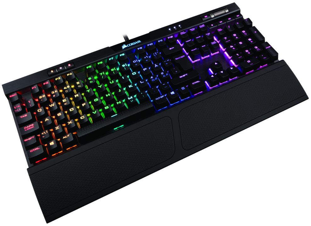 TEST: Corsair K70 RGB MK.2 – Lysshow over alt TEST: Corsair K70 RGB MK.2 – Lysshow over alt