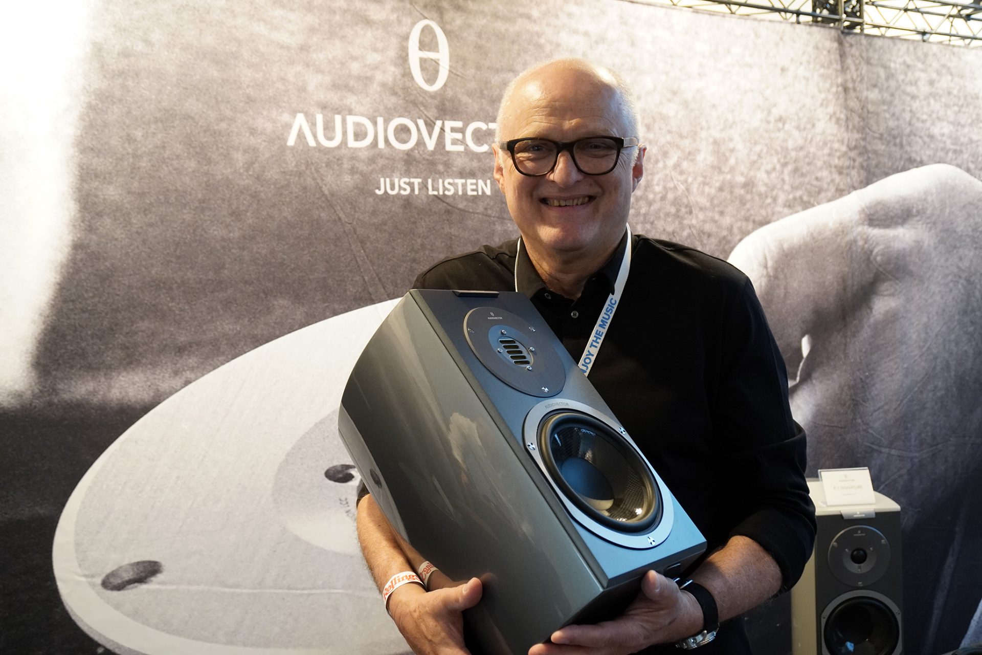 Audiovector slipper ny høyttalerserie