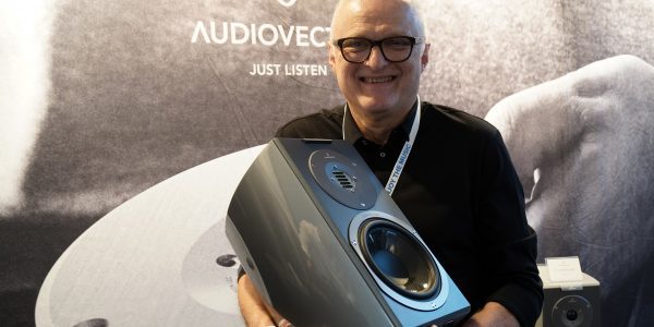 Audiovector slipper ny høyttalerserie