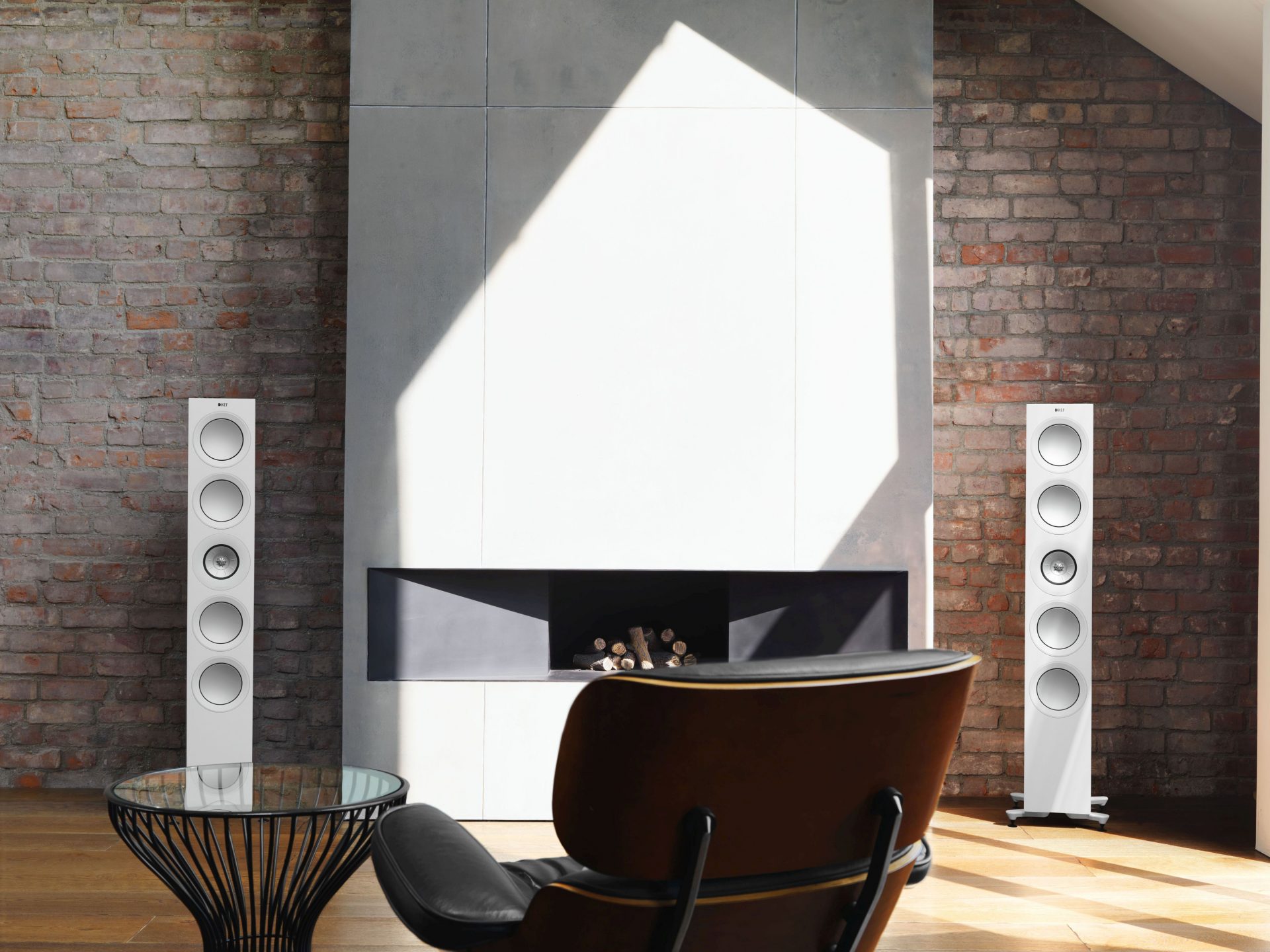 KEF R11