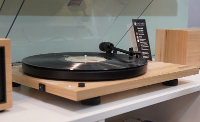 Como Audio Bluetooth Turntable