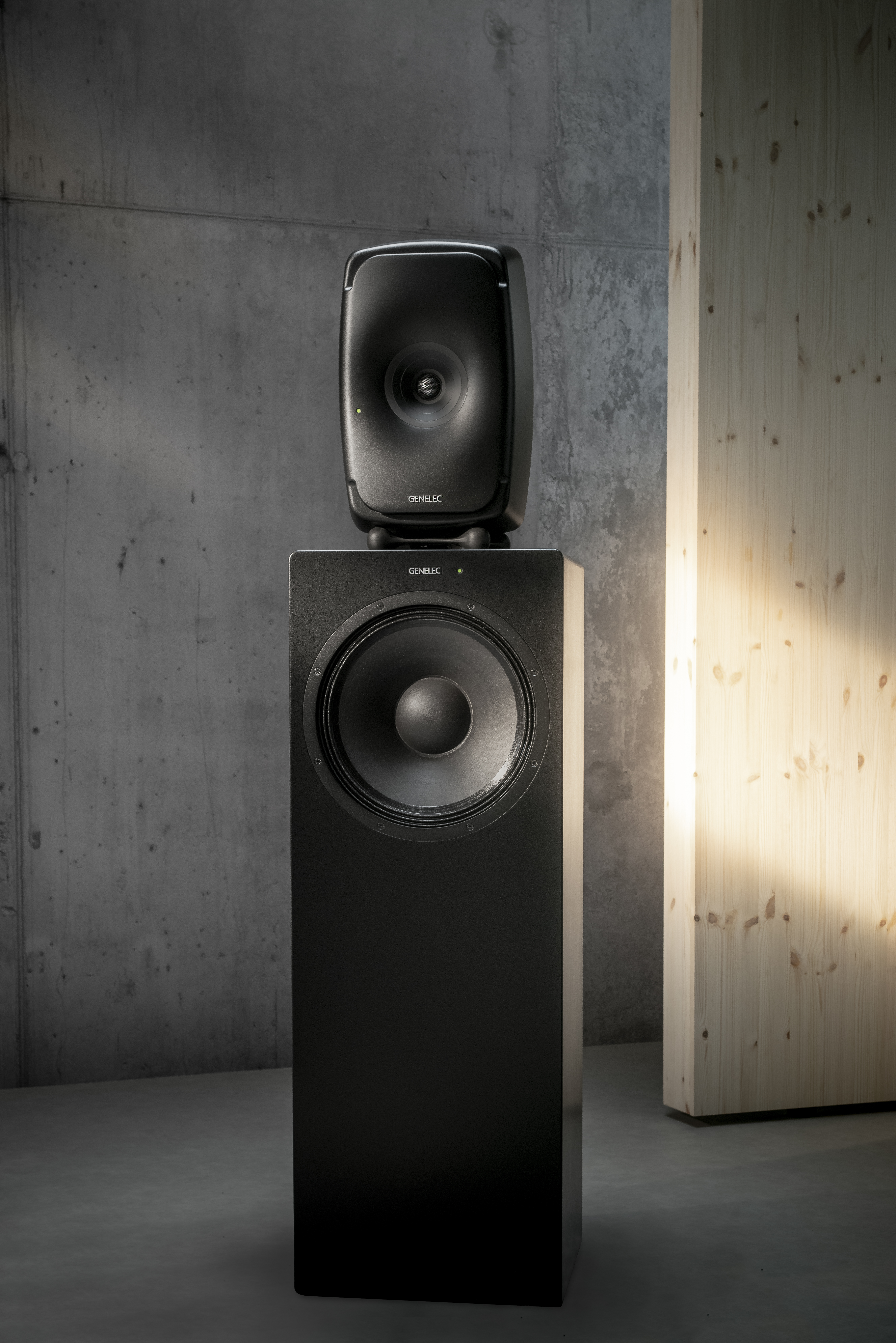 Genelec W371A