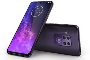 Motorola One Zoom