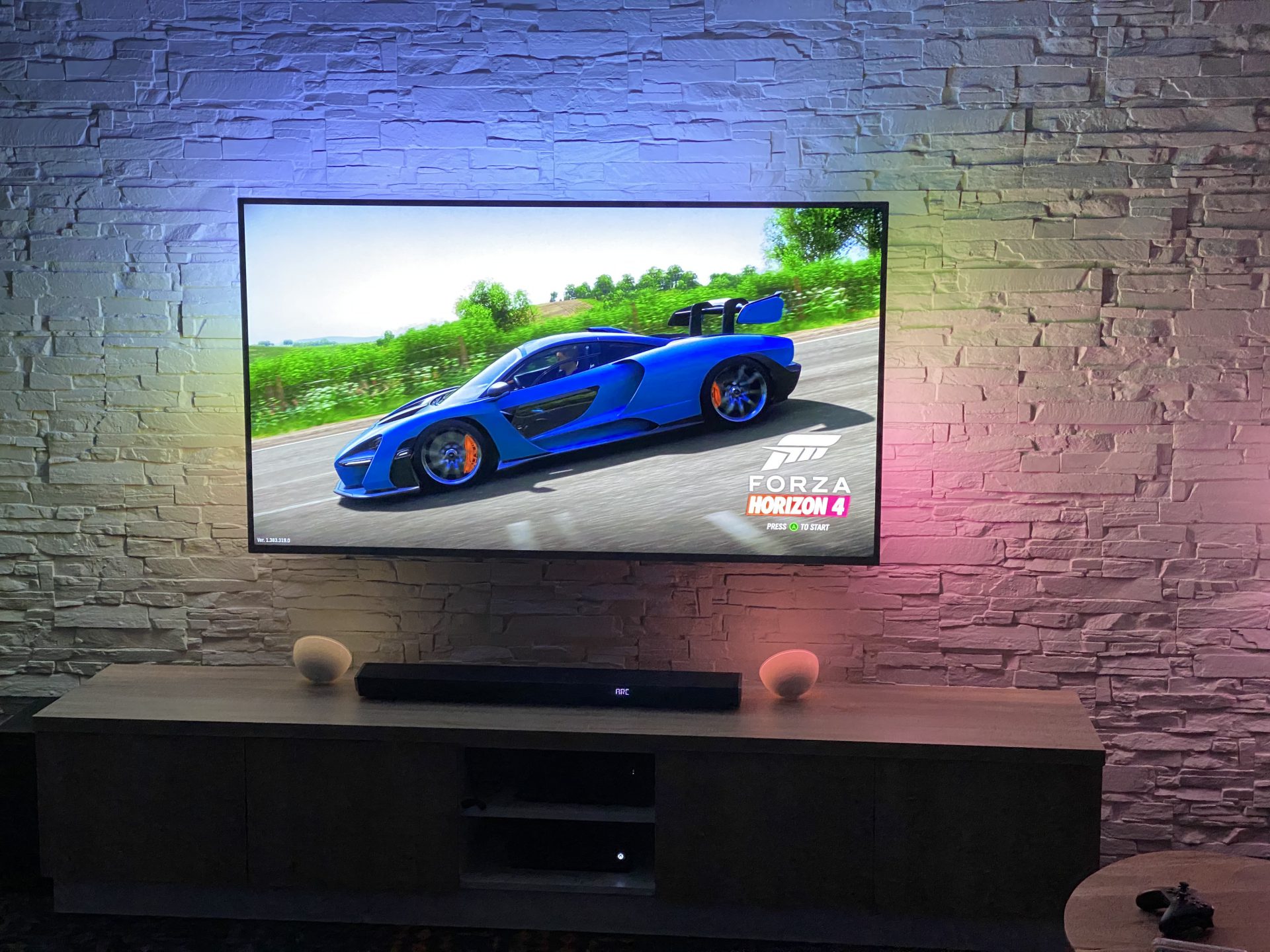 Philips får Ambilight på alle nye TV-er