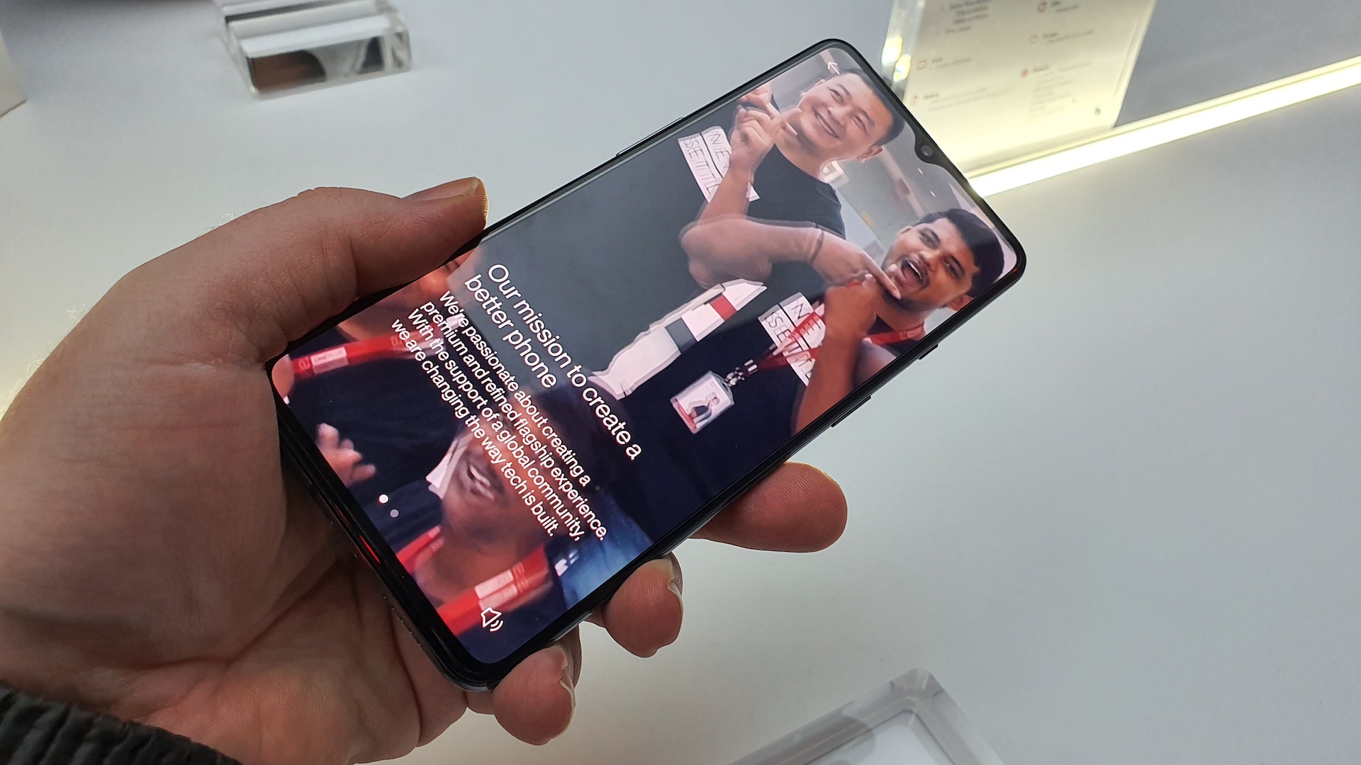 OnePlus er klar med 120 Hz Fluid Display-skjerm i 2020