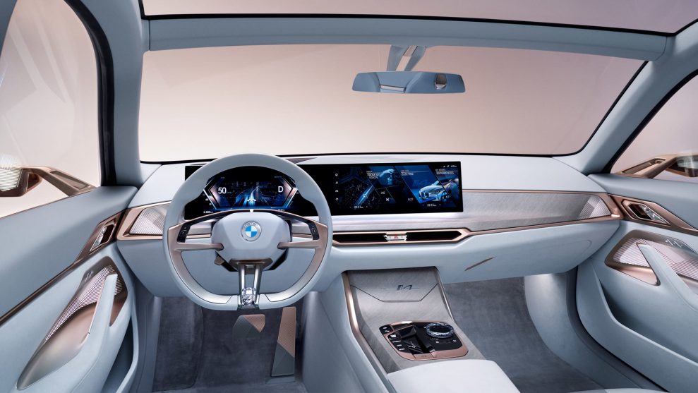 BMW Concept i4-10