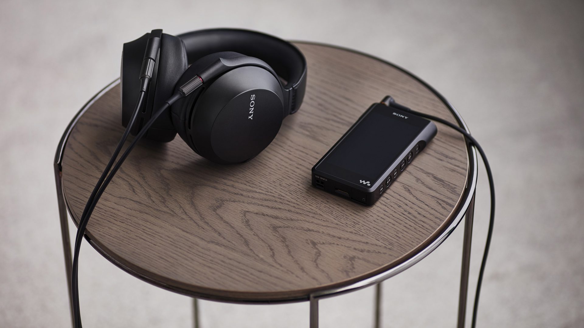 Sony MDR-Z7M2