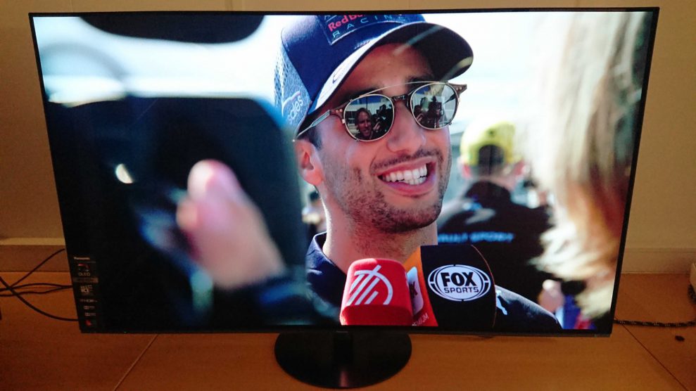 Panasonic HZ1000 4 Panasonic HZ1000 har riktig lekker bildekvalitet. Her fra Netflix-dokumentaren Formula 1: Drive to Survice som serveres i Dolby Vision HDR format. (Foto: Audun Hage)