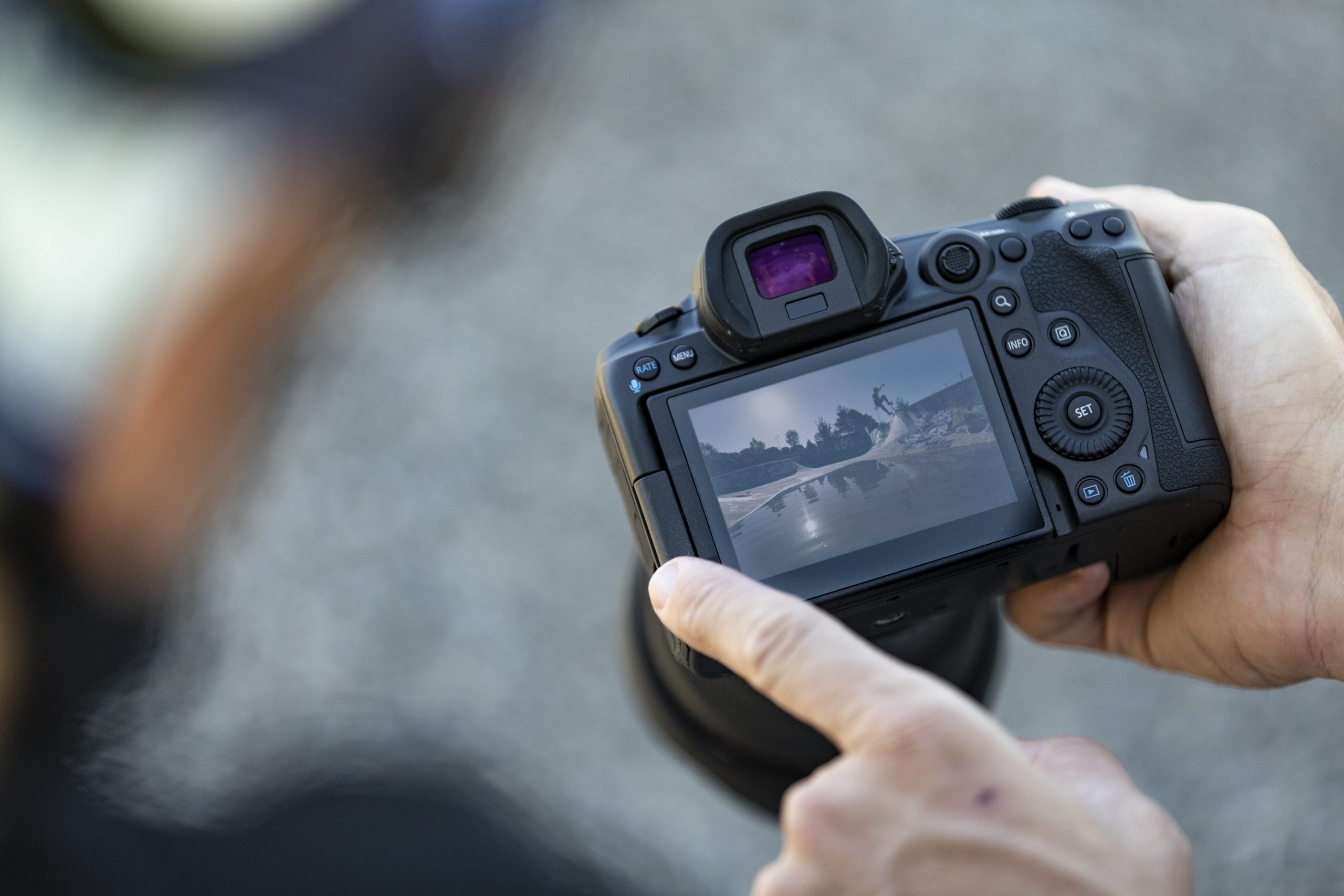 45 Mp stillbilder, 8K RAW-video og 20 bps 2 45 Mp stillbilder, 8K RAW-video og 20 bps 2