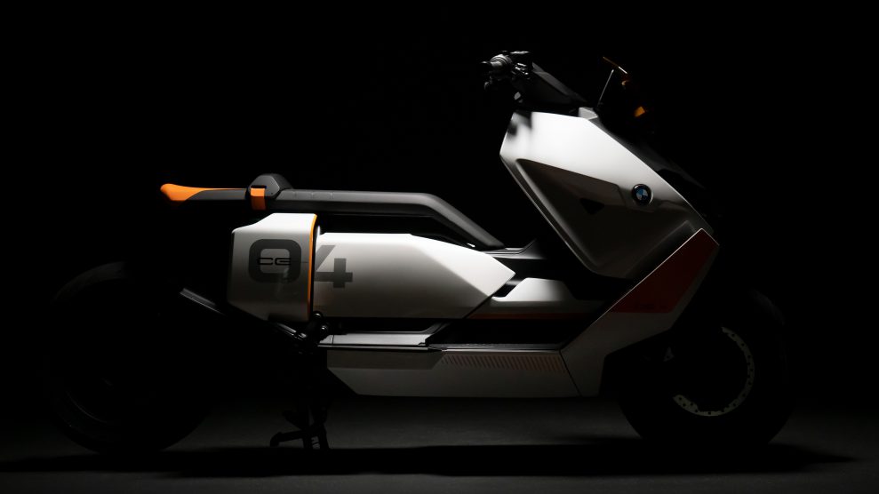 BMW Motorrad Definition CE 04 (2)