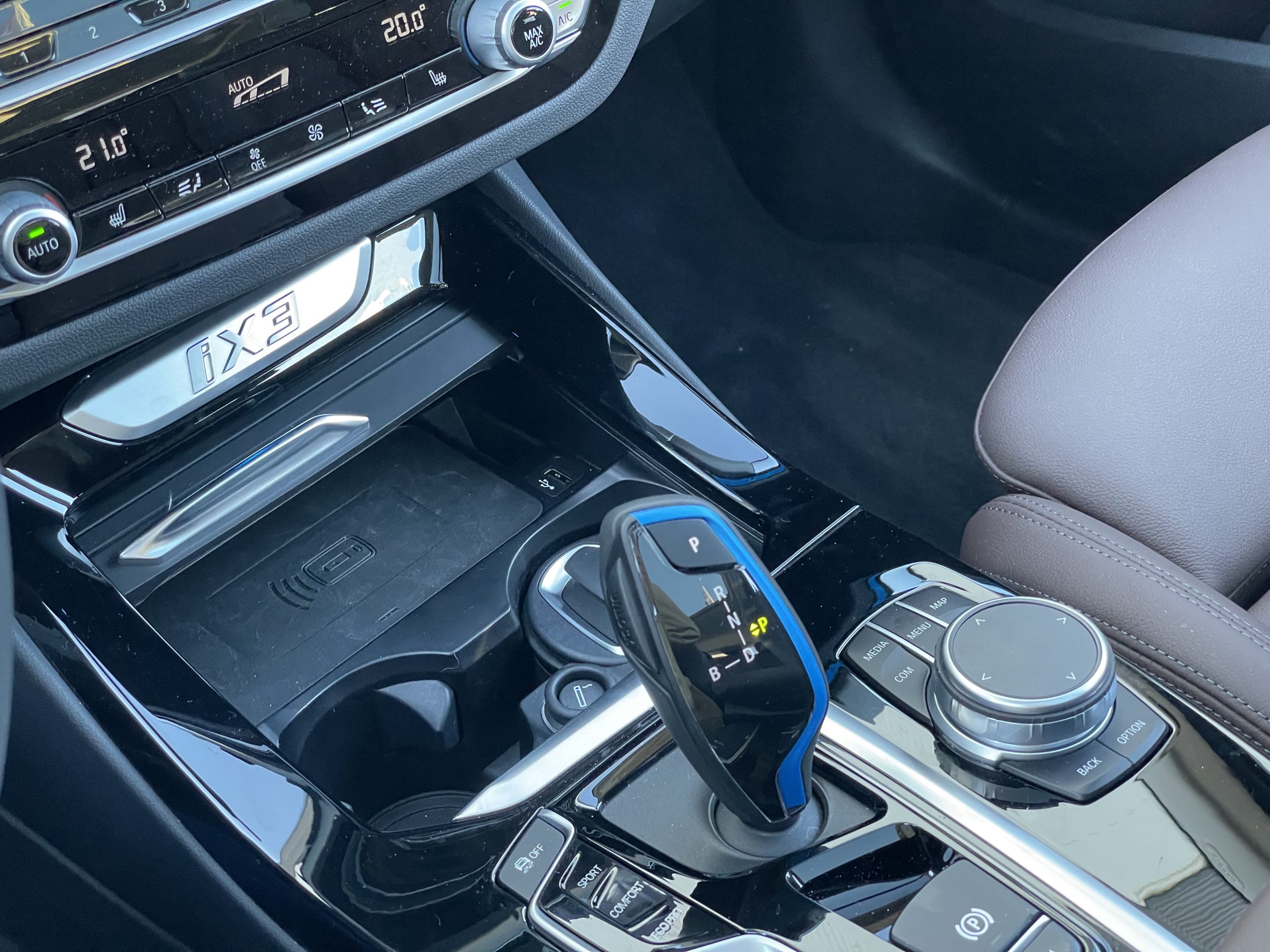 BMW iX3 6 BMW iX3 6