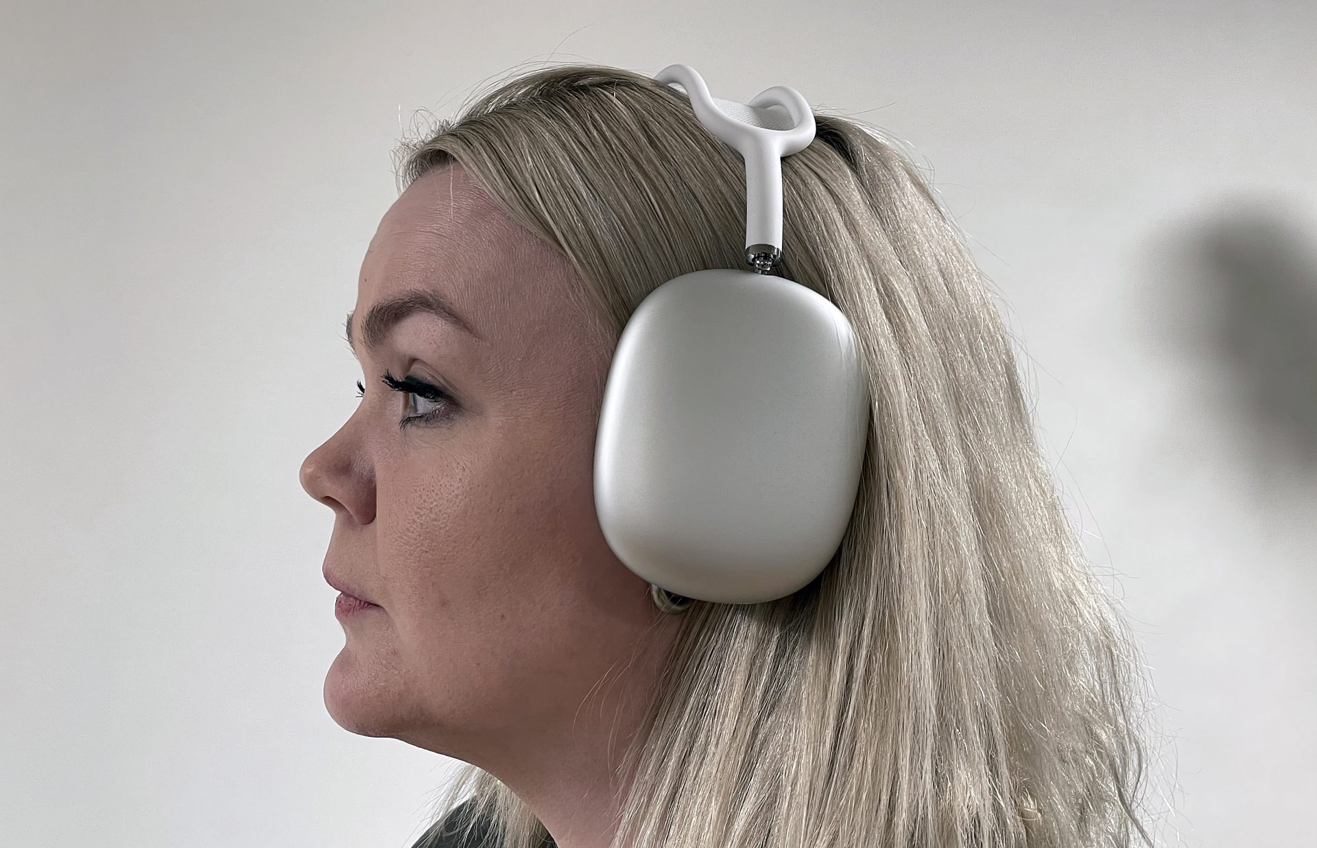 Review Airpods Max Superb Noise Cancellation And Beautiful Sound