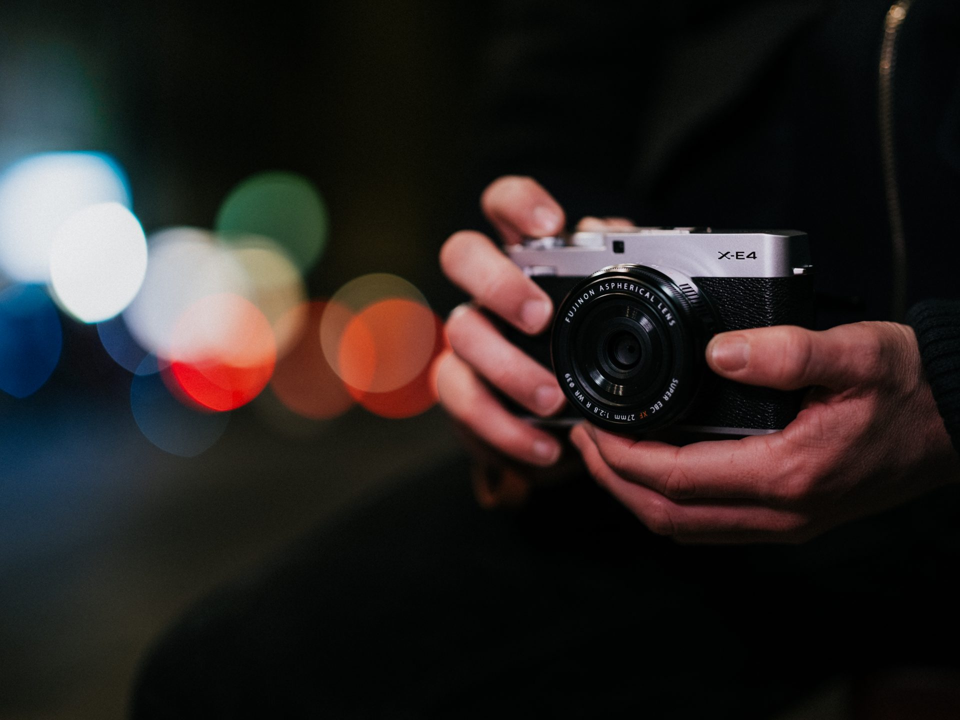 Fujifilm X-E4: High-end bildekvalitet i lomma