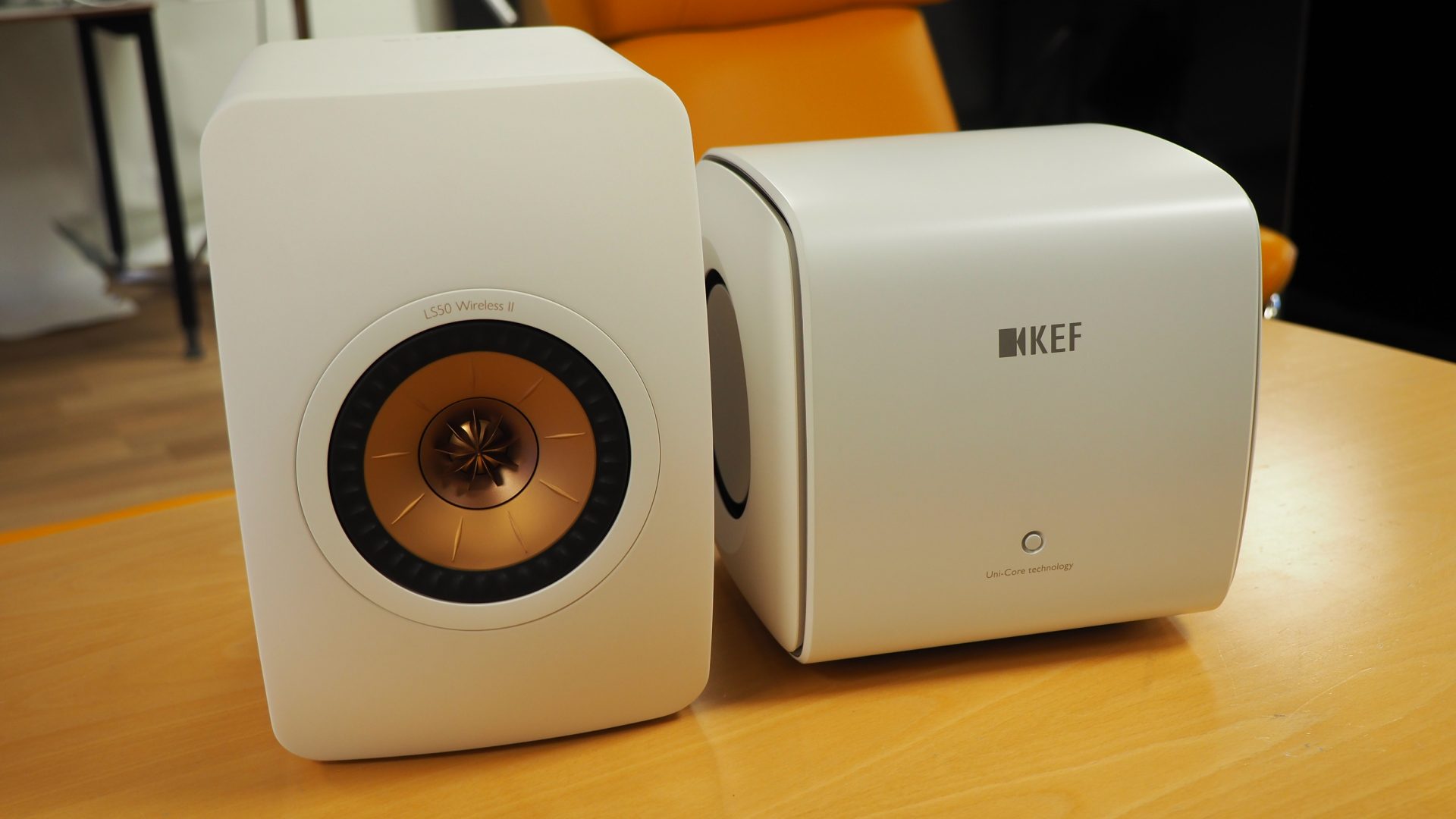 KEF KC62