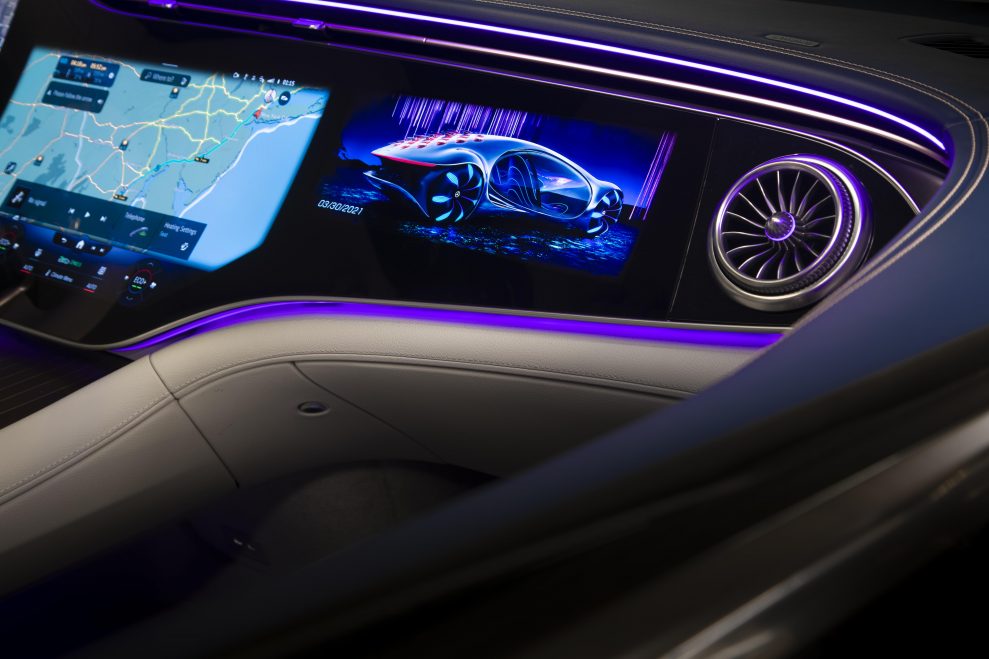 Mercedes-Benz_EQS_Manhattan_66