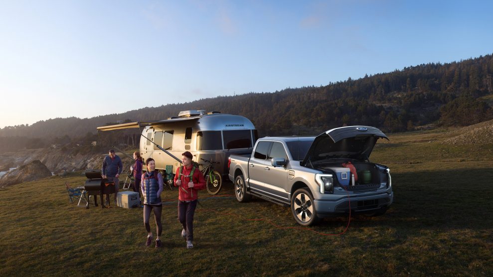 2022 Ford F-150 Lightning Platinum