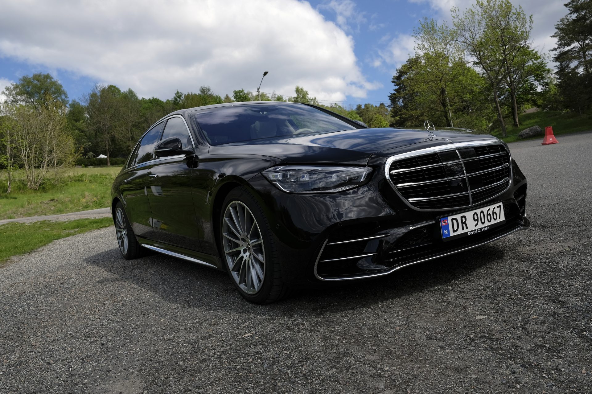 Mercedes S-klasse med Burmester 4D Sound System