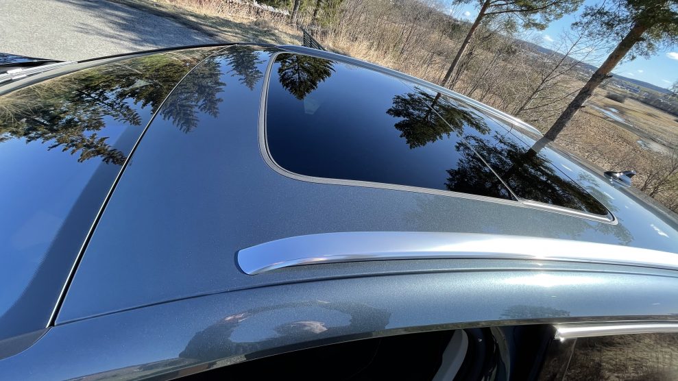 Skoda Enyaq iV panorama roof