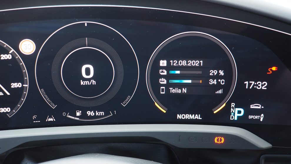 Porsche Taycan Cross Turismo med Burmester 5