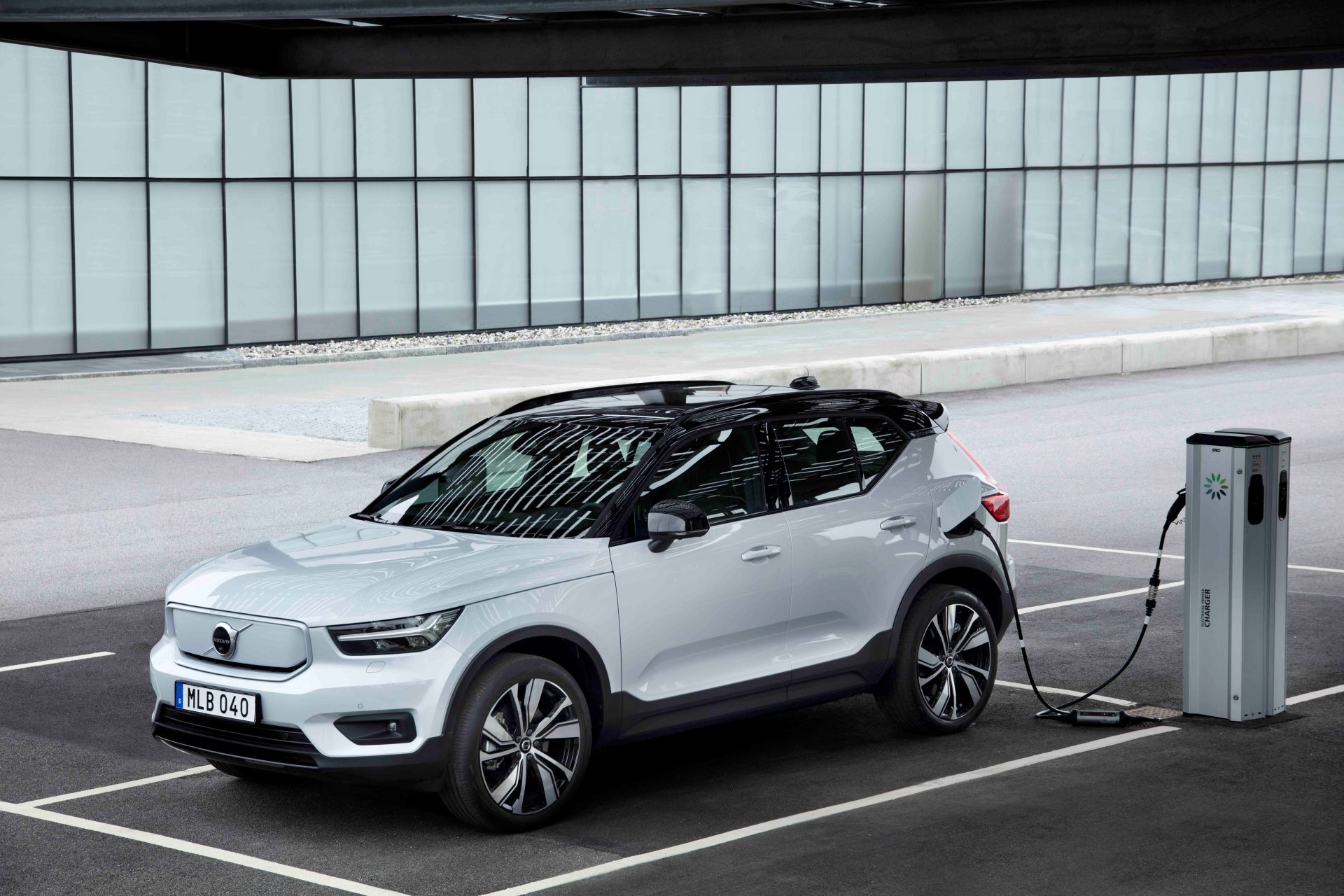 XC40 P6 FWD med forhjulsdrift