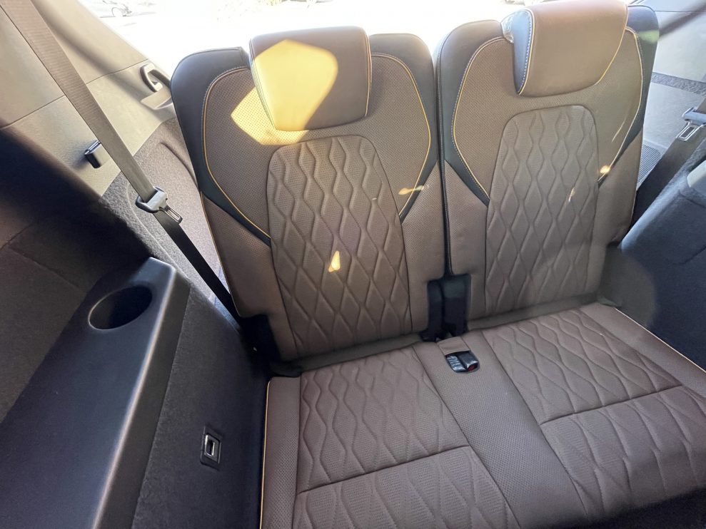 BYD Tang rear backseats(2)