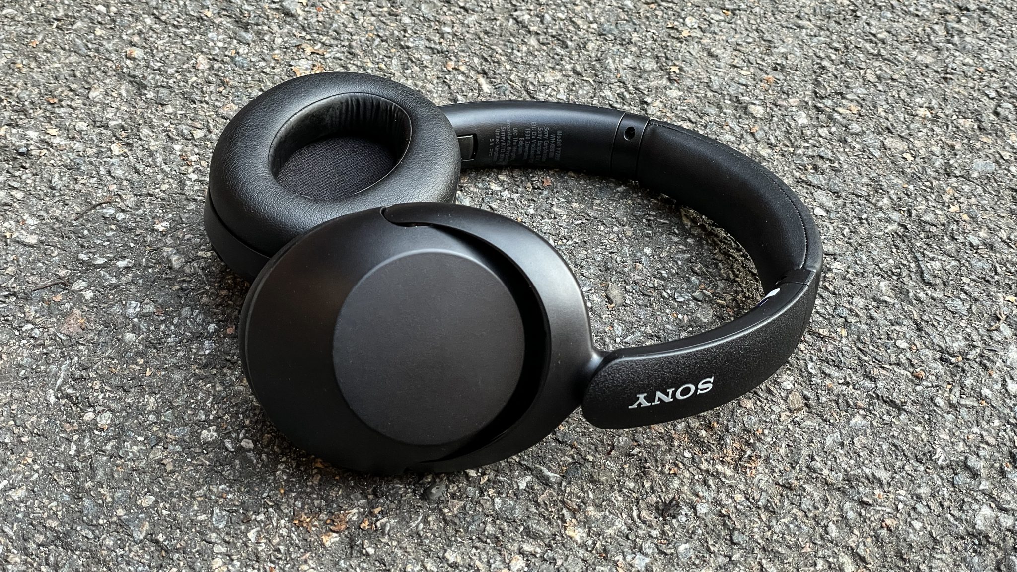 TEST: Sony WH-XB910N - De beste hodetelefonene under 2000 kr