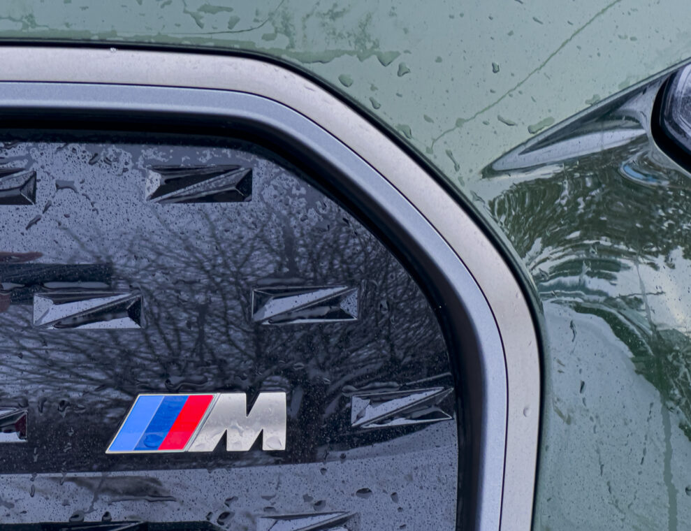 BMW i4 M50 M logo