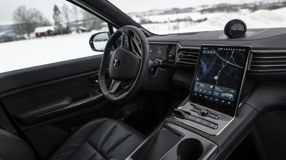 NIO ES8 interior