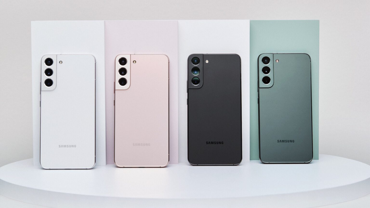 Ny Samsung Galaxy S22 lansert i tre utgaver