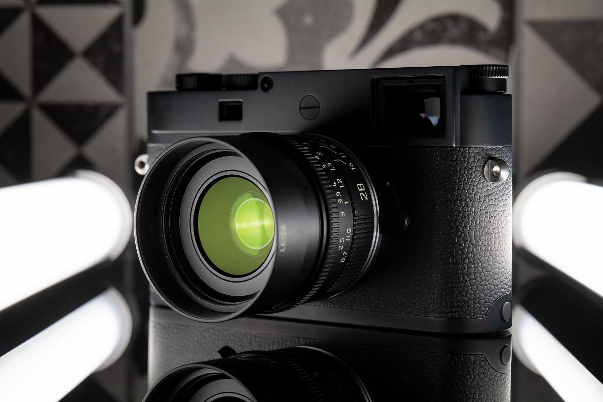 Leica Summicron-M 28mm f2 ASPH i sort