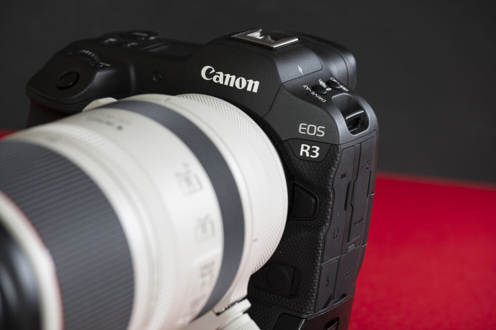 Canon EOS R3 logo
