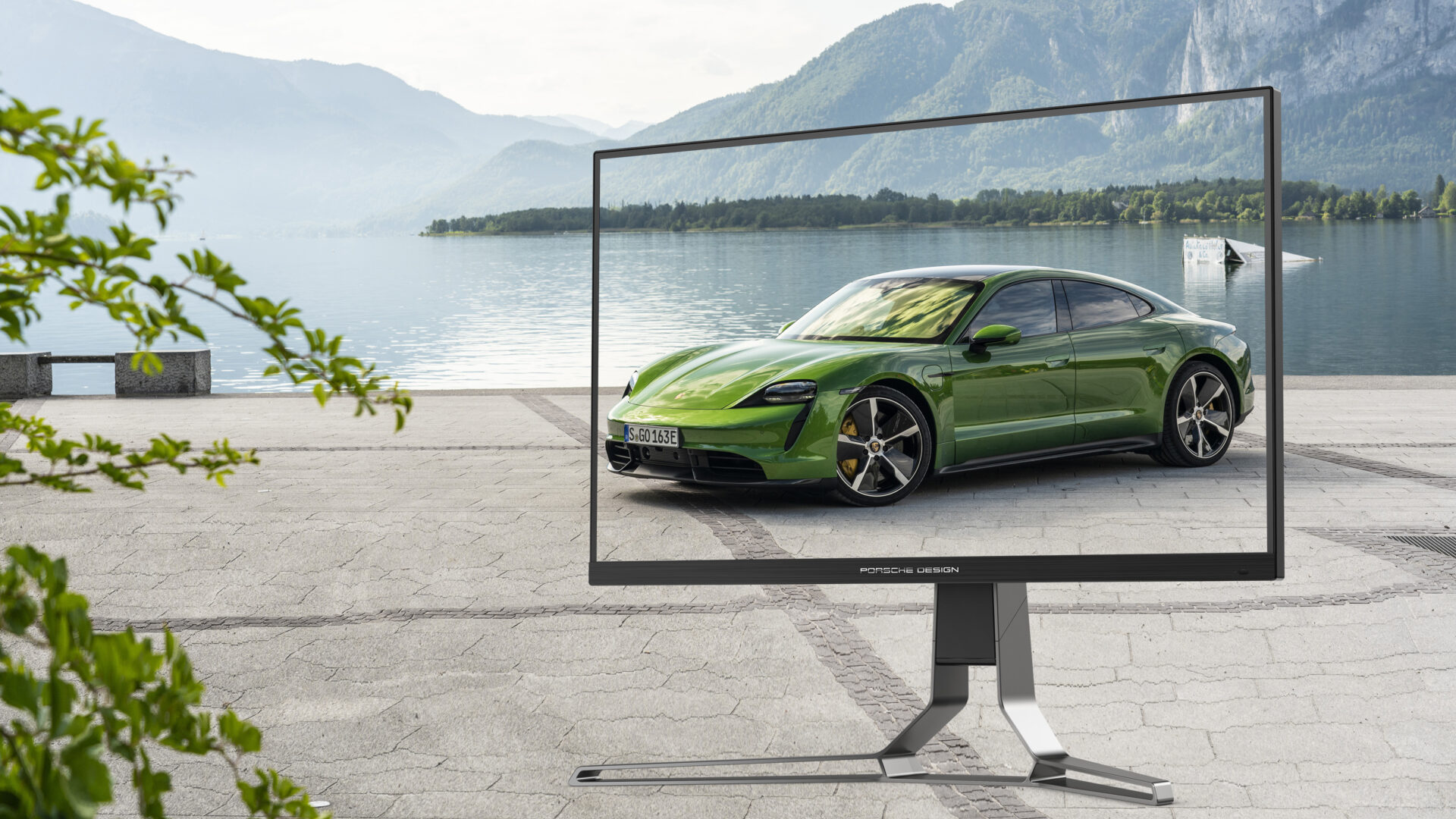 Porsche Design 32″ 4K-skjerm fra AOC