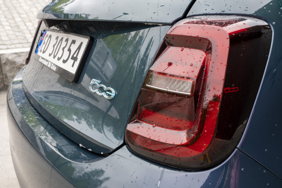 FIAT 500 electric baklys